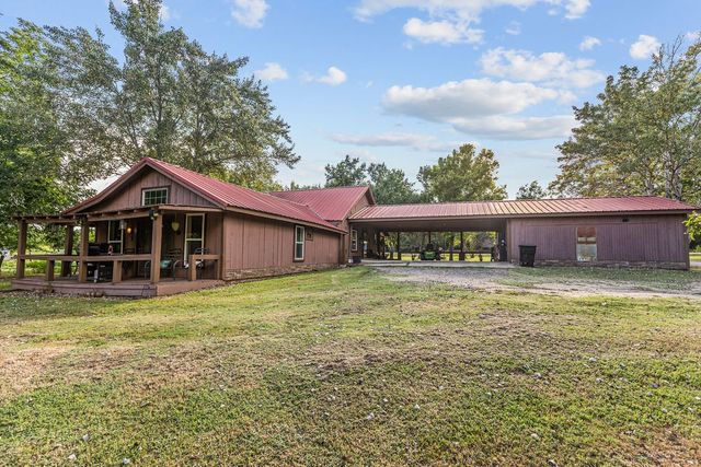 2868 State Highway 37 N, Clarksville, TX 75426