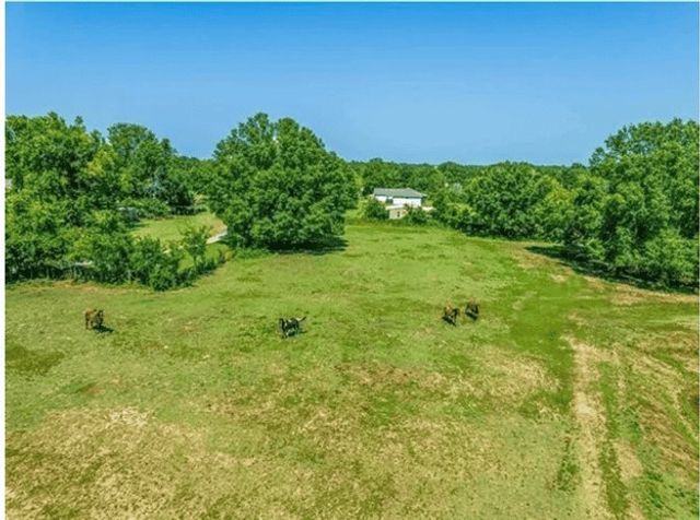 2868 State Highway 37 N, Clarksville, TX 75426