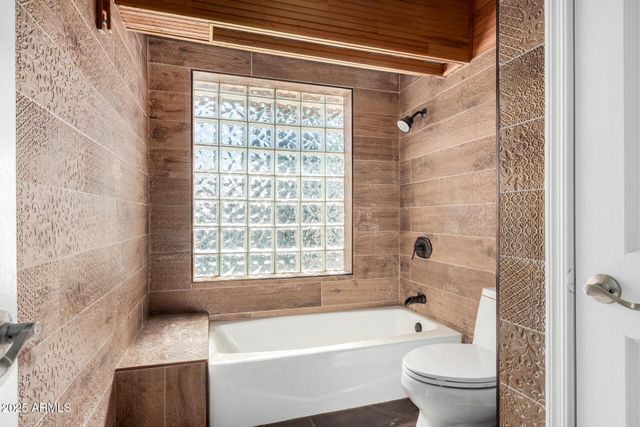 1119 E RENEE Drive E, Phoenix, AZ 85024