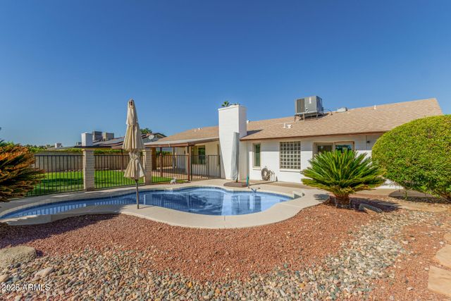 1119 E RENEE Drive E, Phoenix, AZ 85024