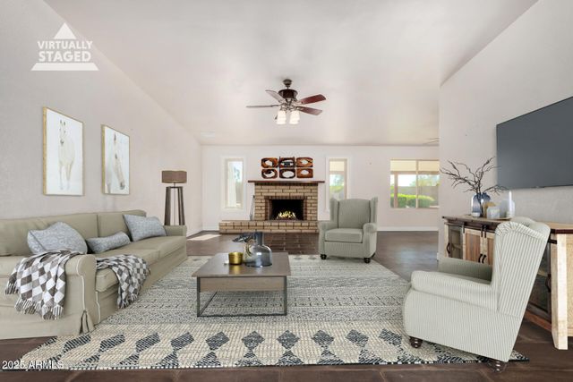 1119 E RENEE Drive E, Phoenix, AZ 85024