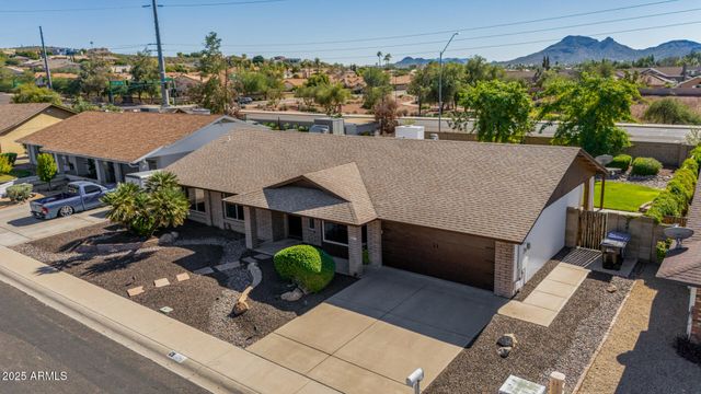 1119 E RENEE Drive E, Phoenix, AZ 85024