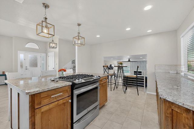 4000 Amy Kay Court NW, Albuquerque, NM 87107