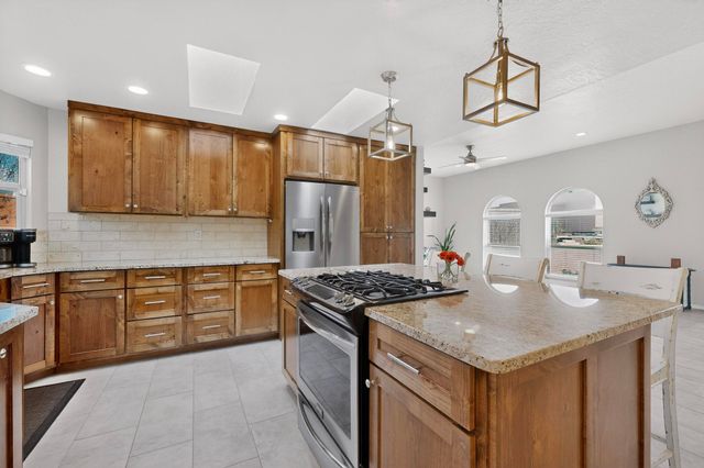 4000 Amy Kay Court NW, Albuquerque, NM 87107