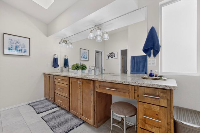 4000 Amy Kay Court NW, Albuquerque, NM 87107