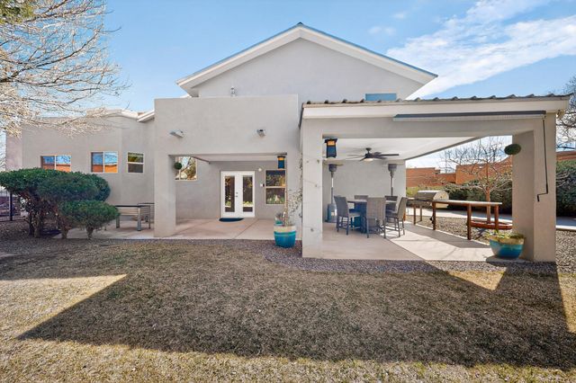4000 Amy Kay Court NW, Albuquerque, NM 87107