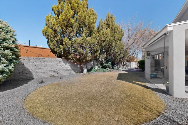 4000 Amy Kay Court NW, Albuquerque, NM 87107