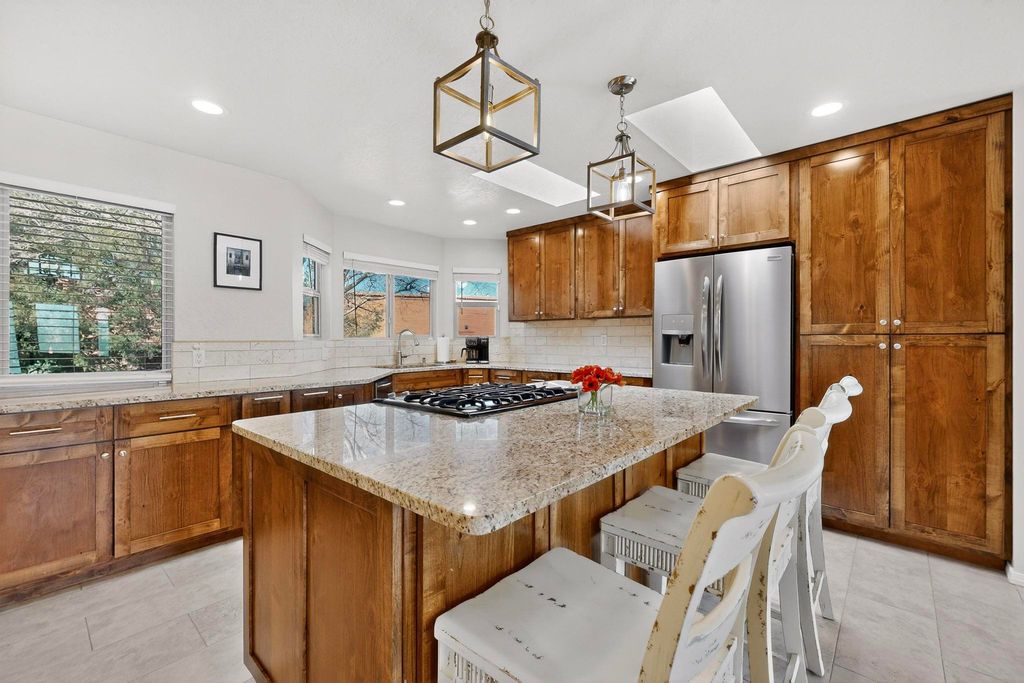 4000 Amy Kay Court NW, Albuquerque, NM 87107