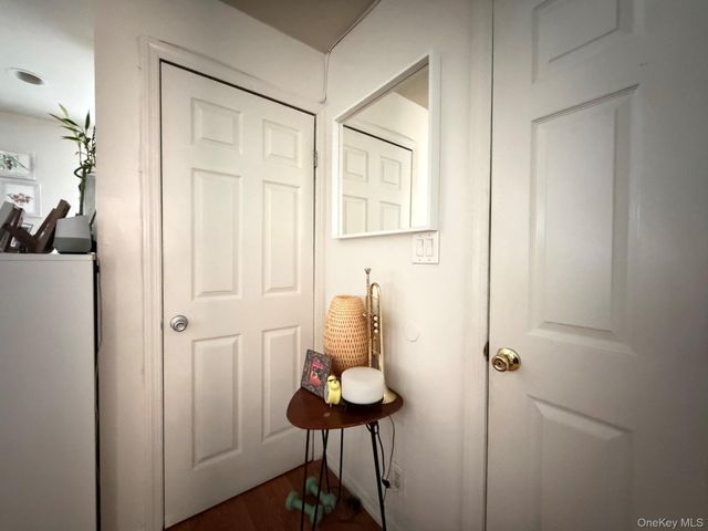 7 Sands Point Road, Port Washington, NY 11050