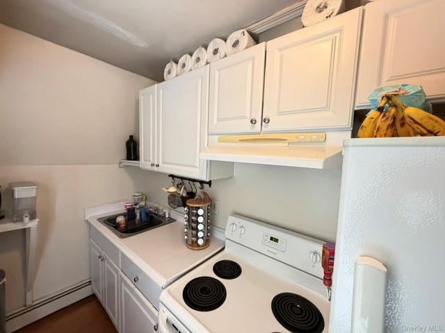 7 Sands Point Road, Port Washington, NY 11050