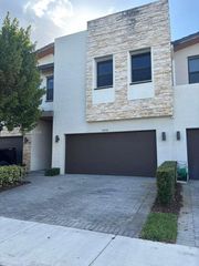 8058 NW 105th Ct, Doral, FL 33178
