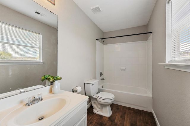 18910 Remington Mill Drive, Houston, TX 77073