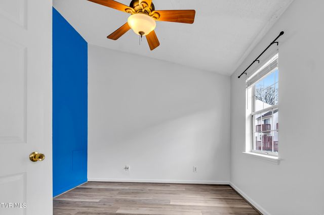 2931 Broad Street Apt 143, Bristol, TN 37620