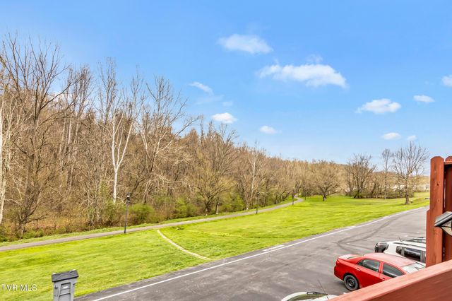 2931 Broad Street Apt 143, Bristol, TN 37620