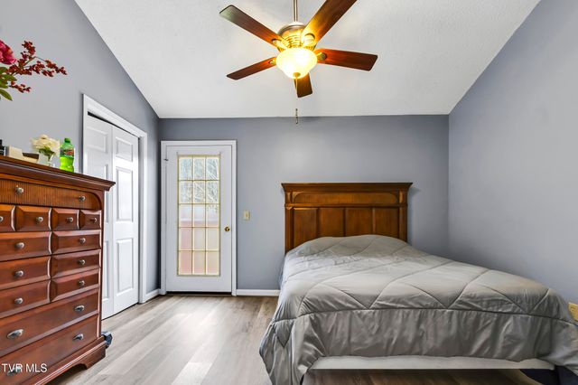 2931 Broad Street Apt 143, Bristol, TN 37620