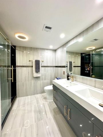 2017 S Ocean Dr 1107, Hallandale Beach, FL 33009