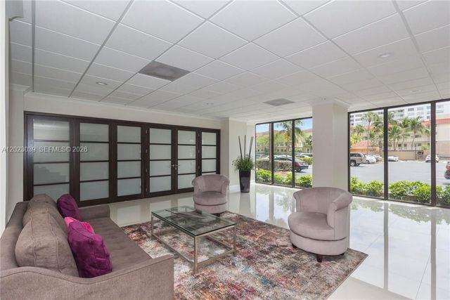 2017 S Ocean Dr 1107, Hallandale Beach, FL 33009