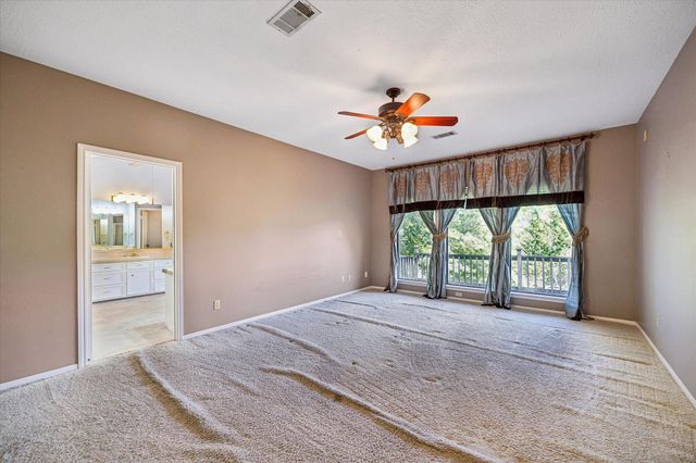 114 Lakeside Drive, Conroe, TX 77356