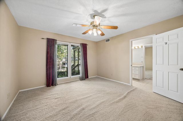 114 Lakeside Drive, Conroe, TX 77356