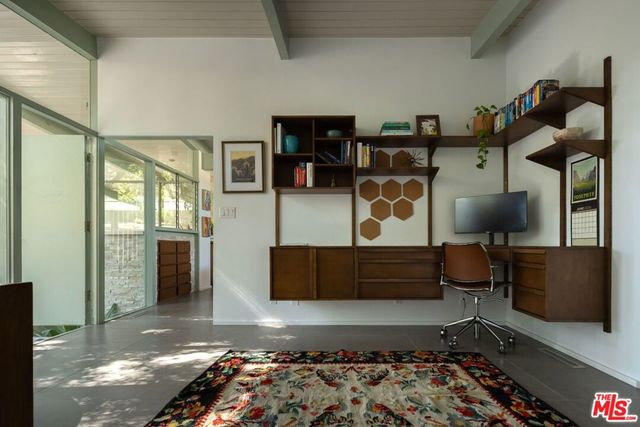 2035 Skyview Drive, Altadena, CA 91001