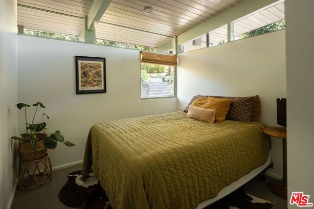 2035 Skyview Drive, Altadena, CA 91001