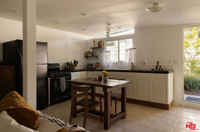 2035 Skyview Drive, Altadena, CA 91001