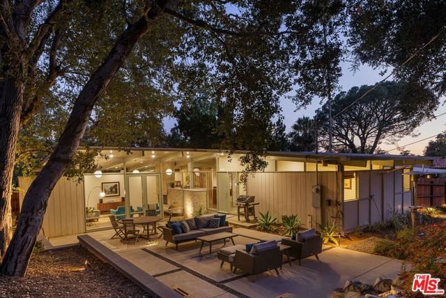 2035 Skyview Drive, Altadena, CA 91001