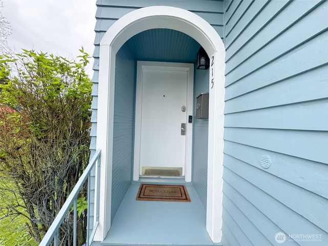 215 J Street SE, Auburn, WA 98002