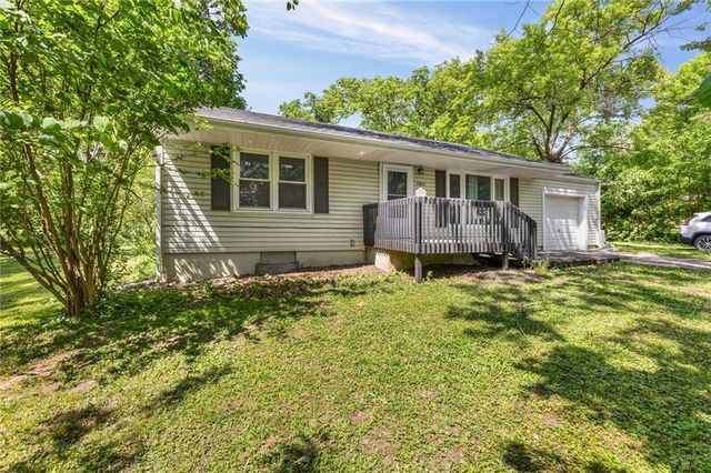 7602 Roswell Drive, Kansas City, KS 66109