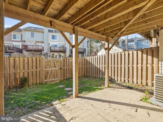 11553 HILL MEADE LN, Woodbridge, VA 22192