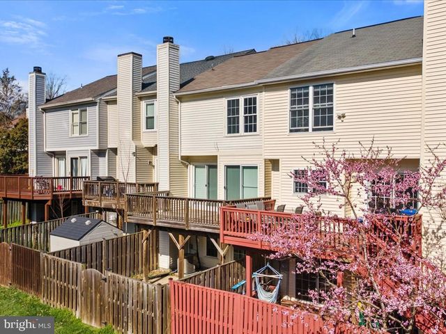 11553 HILL MEADE LN, Woodbridge, VA 22192