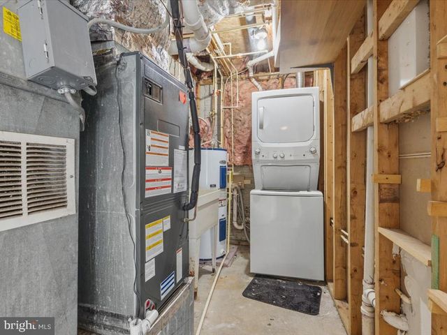 11553 HILL MEADE LN, Woodbridge, VA 22192