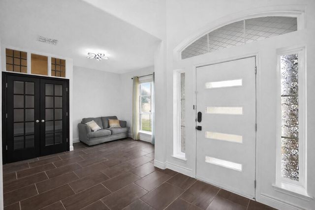 400 Cortona LN, Georgetown, TX 78628