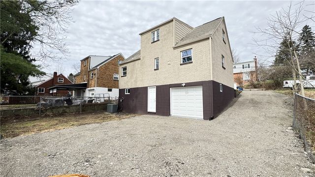 140 Orchard Dr, Penn Hills, PA 15235