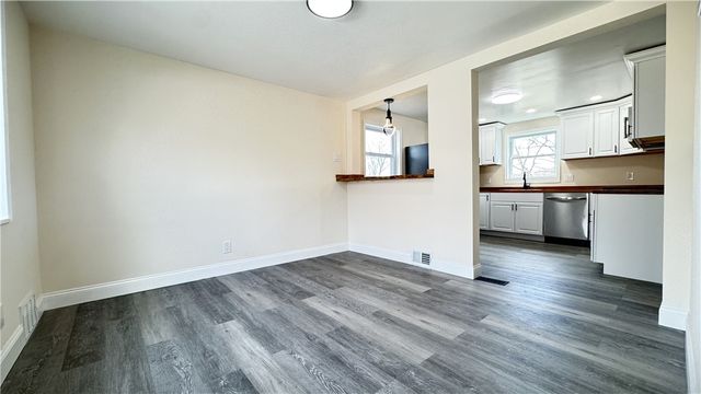 140 Orchard Dr, Penn Hills, PA 15235