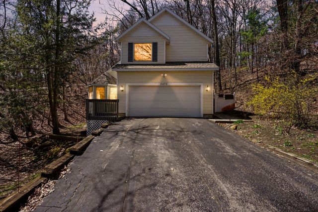 6479 Lakeshore Avenue, West Olive, MI 49460