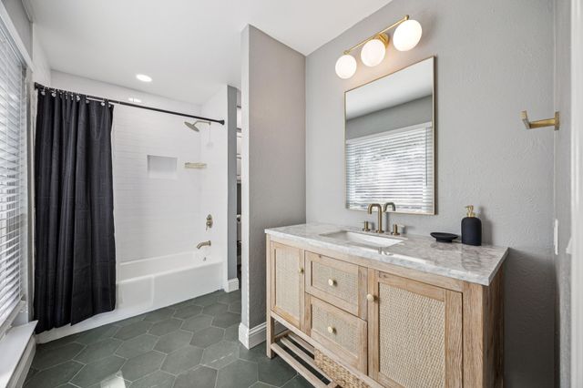 2833 Meadowbrook Drive, Plano, TX 75075