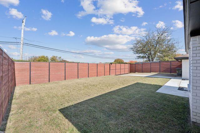 2833 Meadowbrook Drive, Plano, TX 75075