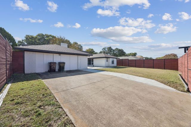 2833 Meadowbrook Drive, Plano, TX 75075