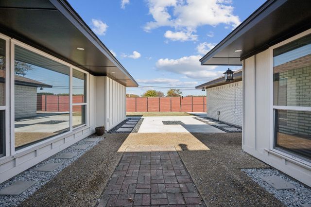 2833 Meadowbrook Drive, Plano, TX 75075