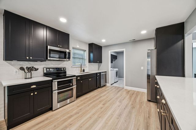 2833 Meadowbrook Drive, Plano, TX 75075