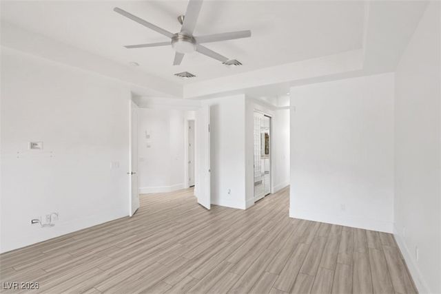 271 East Shelbourne Avenue, Las Vegas, NV 89123