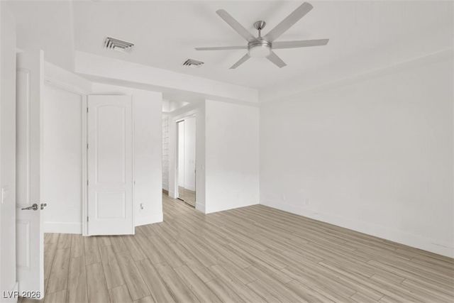 271 East Shelbourne Avenue, Las Vegas, NV 89123