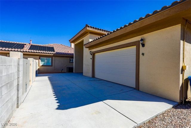 271 East Shelbourne Avenue, Las Vegas, NV 89123