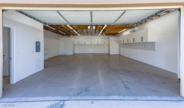 271 East Shelbourne Avenue, Las Vegas, NV 89123