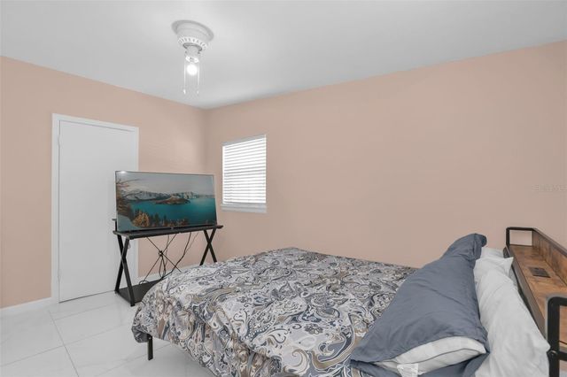 7013 COCOS DRIVE, Orlando, FL 32807