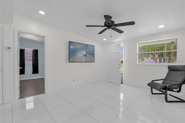 7013 COCOS DRIVE, Orlando, FL 32807