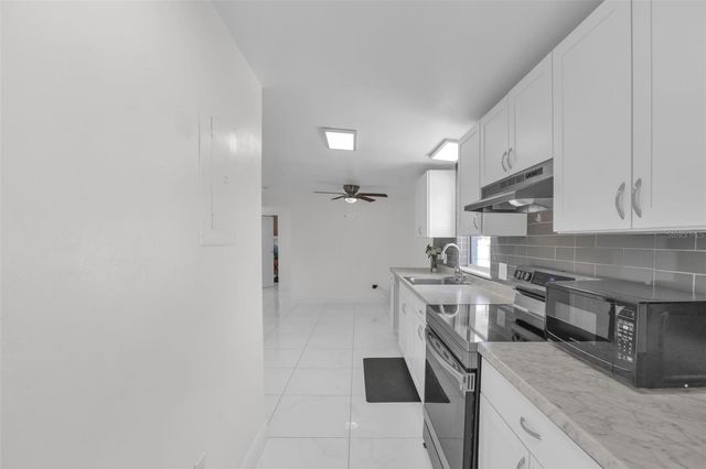 7013 COCOS DRIVE, Orlando, FL 32807