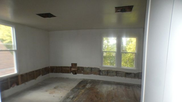 2657 E 93rd Street, Chicago, IL 60617