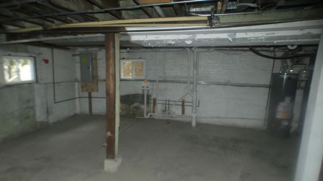 2657 E 93rd Street, Chicago, IL 60617